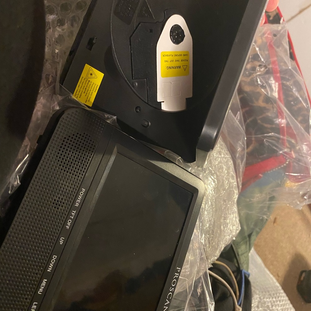 Car tv & dvd player((proscan))